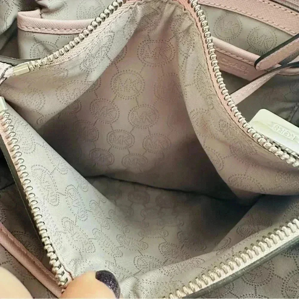 MICHAEL KORS Cynthia Medium Saffiano Leather Satchel Light Pink